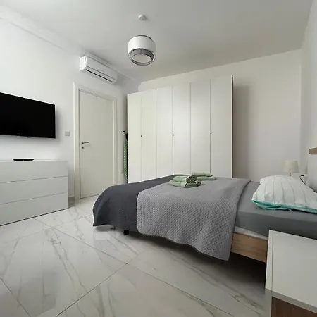 3br 3bath 28