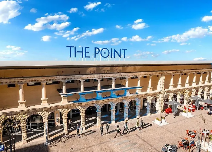 3br 2bath 28 Apartament