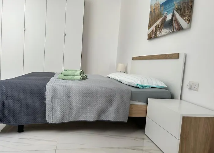 Apartament 3br 2bath 28 *