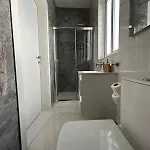 3br 2bath 28 *