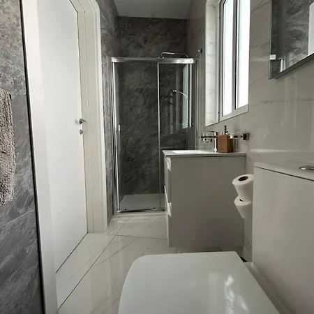 3br 2bath 28 *